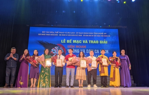 Nhà hát Tuồng Nguyễn Hiển Dĩnh đạt giải cao tại 